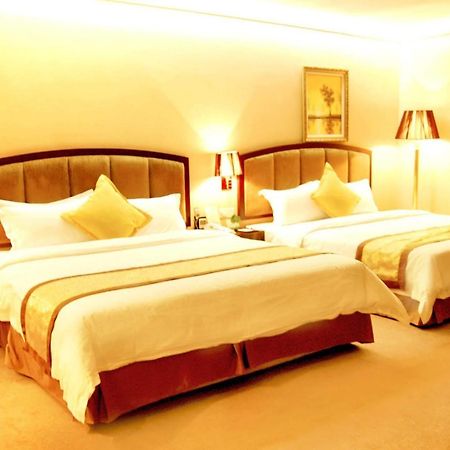 Zefeng Hotel Шънджън Екстериор снимка