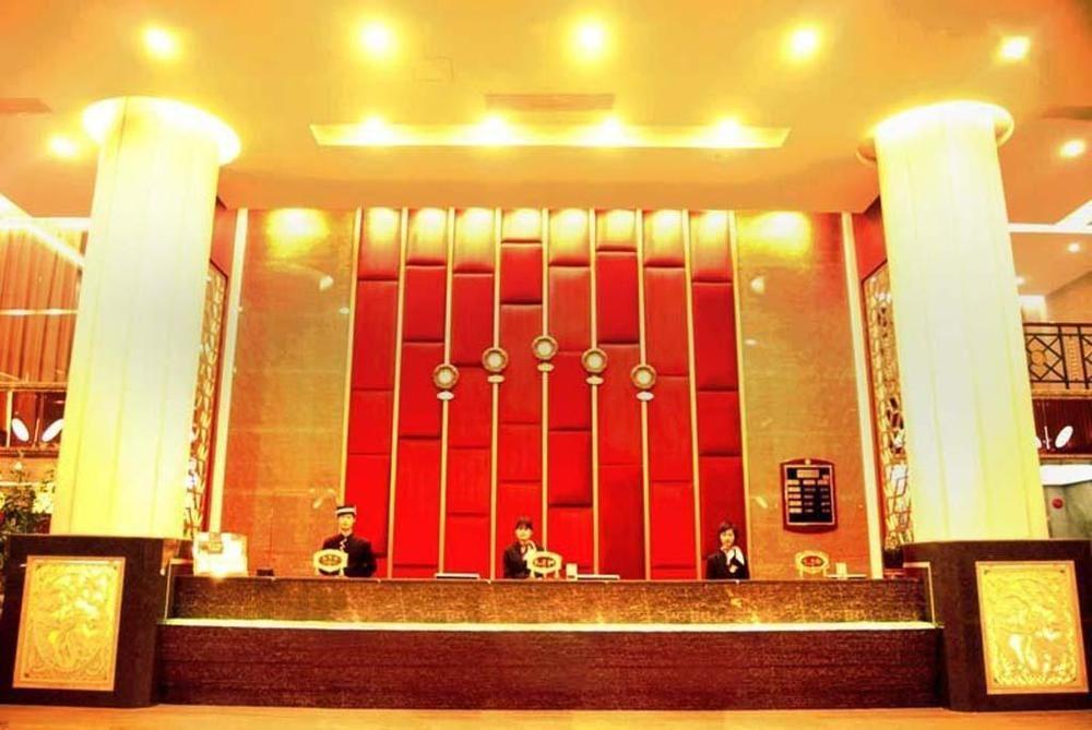 Zefeng Hotel Шънджън Екстериор снимка